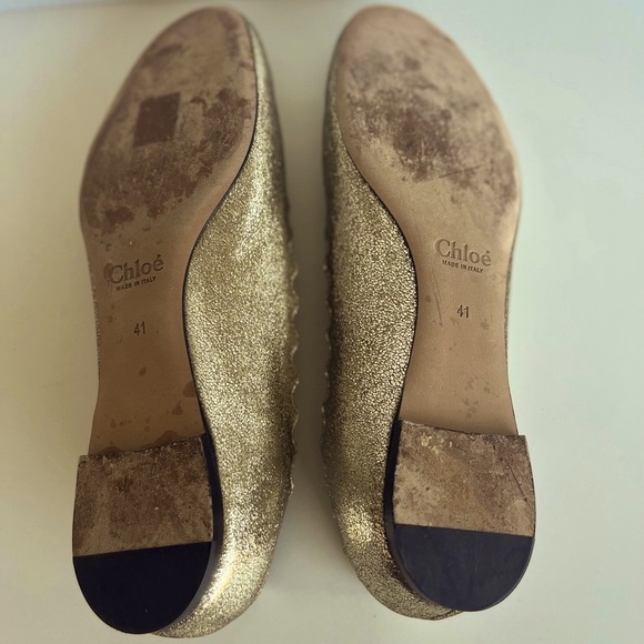 Chloé - Lauren Scalloped Leather Ballet Flats - Gold Sparkle - Picture 9 of 10